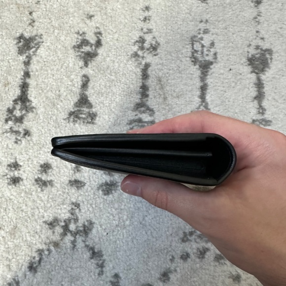 Louis Vuitton Long Wallet - Picture 5 of 7